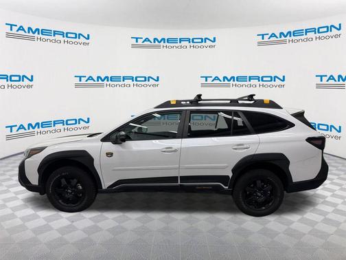 Crystal White Pearl 2022 Subaru Outback Wilderness