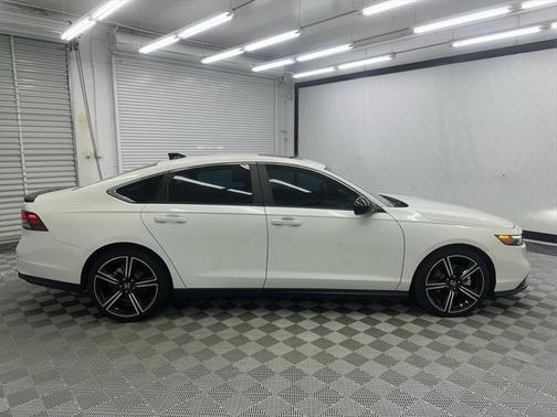 2024 Honda Accord Hybrid Base