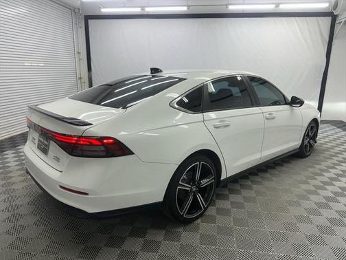 2024 Honda Accord Hybrid Base