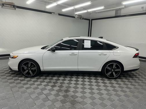 2024 Honda Accord Hybrid Base