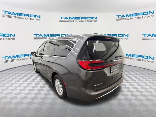Granite Crystal Metallic Clearcoat 2023 Chrysler Pacifica Touring L