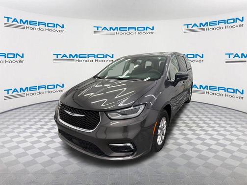 Granite Crystal Metallic Clearcoat 2023 Chrysler Pacifica Touring L
