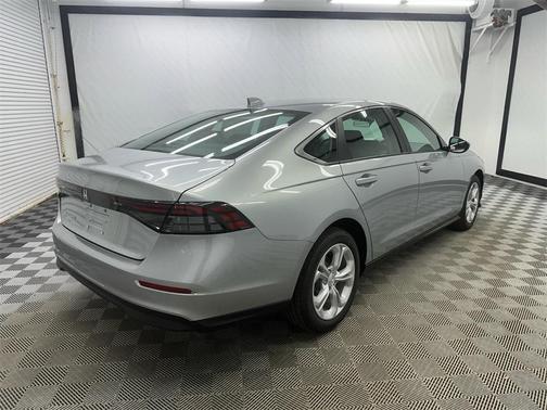 2025 Honda Accord LX 1.5T