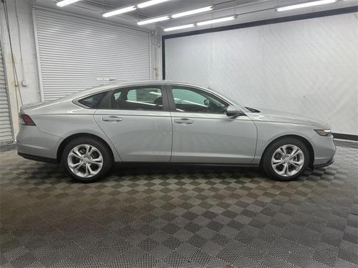 2025 Honda Accord LX 1.5T