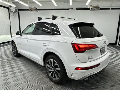 2022 Audi Q5 45 S line Premium Plus