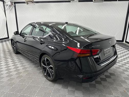2023 Nissan Altima SR FWD