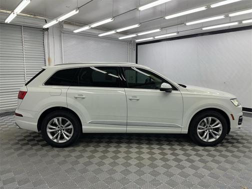 2018 Audi Q7 2.0T Premium Plus