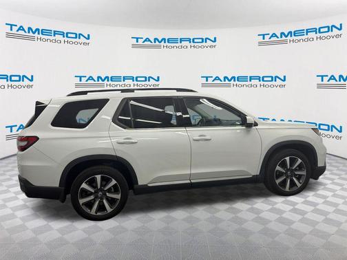 Platinum White Pearl 2024 Honda Pilot Elite