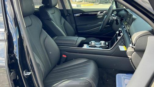 2025 Genesis GV80 2.5T