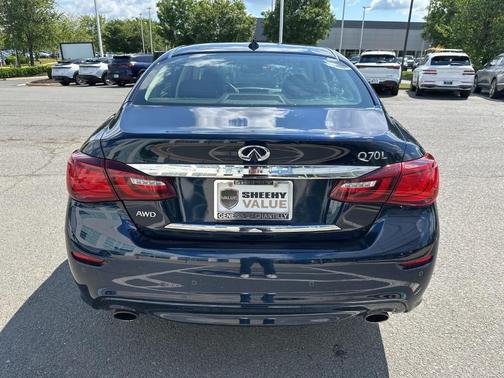 Hermosa Blue 2016 INFINITI Q70L 3.7X