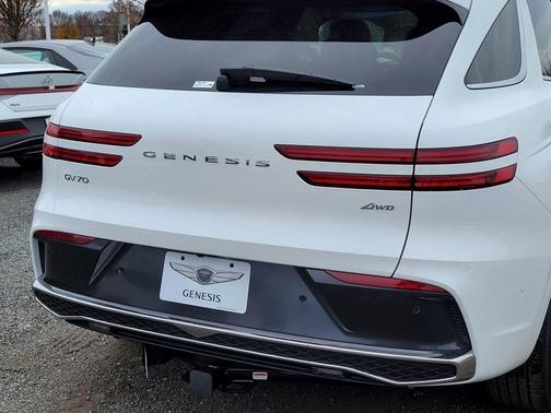 2026 Genesis GV70 2.5T Advanced