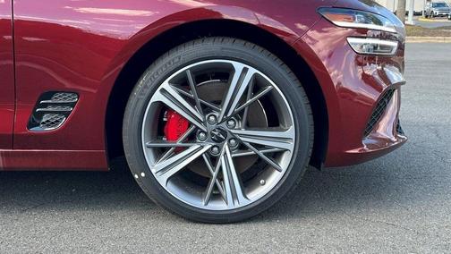 2025 Genesis G70 2.5T