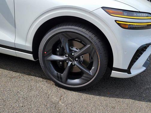 Alta White 2026 Genesis GV70 2.5T Sport Prestige