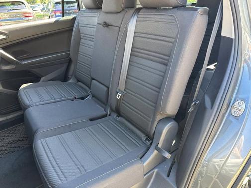 Platinum Gray Metallic 2023 Volkswagen Tiguan 2.0T S