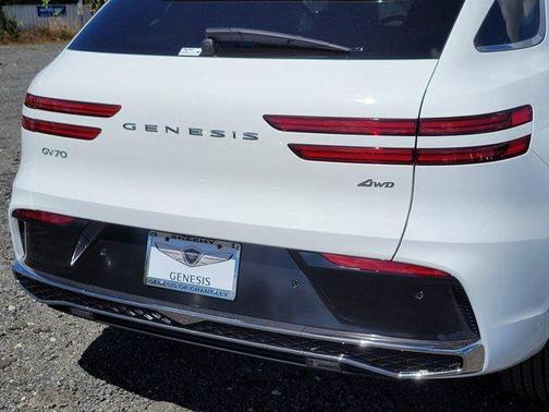 2026 Genesis GV70 2.5T