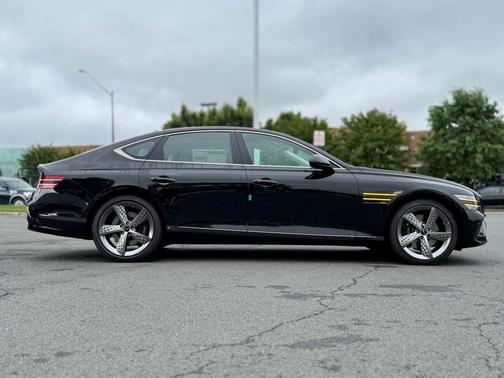 2025 Genesis G80 2.5T