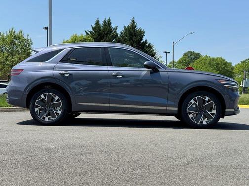 2026 Genesis Electrified GV70 