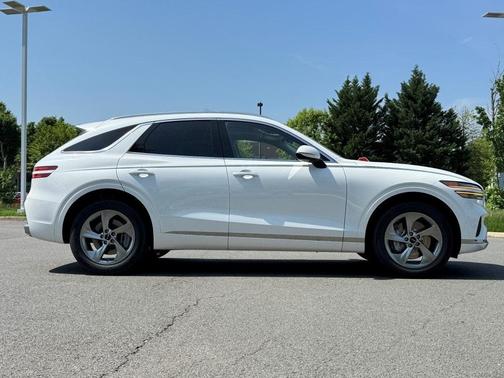 2026 Genesis GV70 2.5T