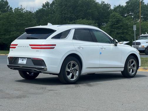 2026 Genesis GV70 2.5T Select