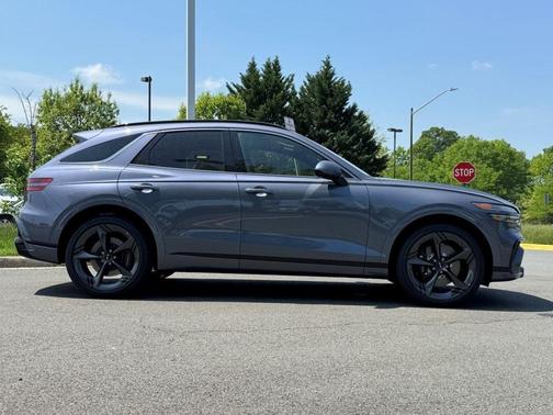 2026 Genesis GV70 2.5T