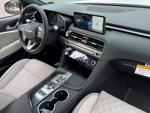 2025 Genesis G70 3.3T Sport Advanced