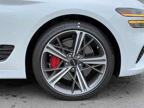 2025 Genesis G70 3.3T Sport Advanced