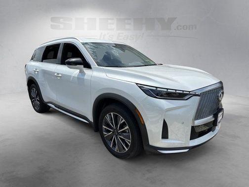 Radiant White 2026 INFINITI QX60 Luxe