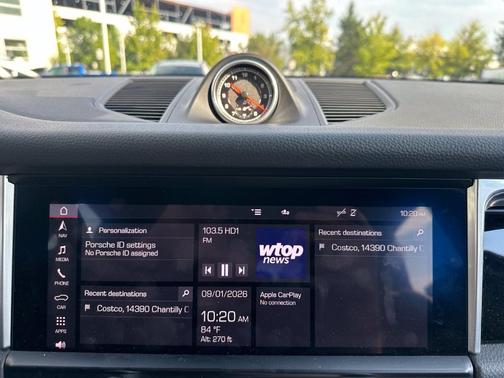 Dolomite Silver Metallic 2020 Porsche Macan Base