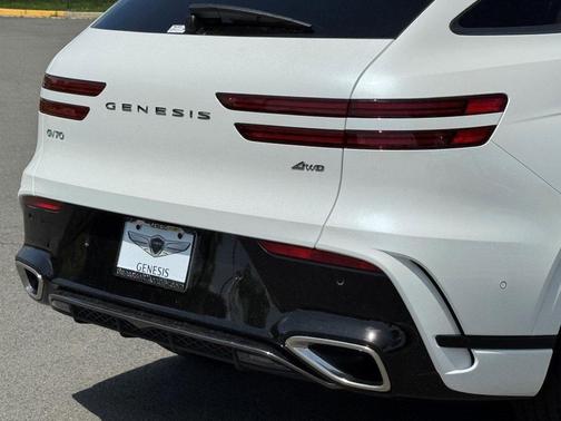 2026 Genesis GV70 2.5T
