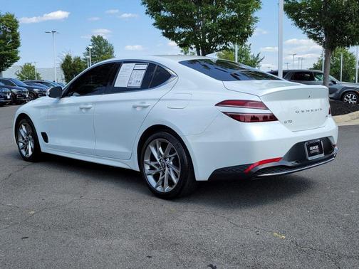 2022 Genesis G70 2.0T