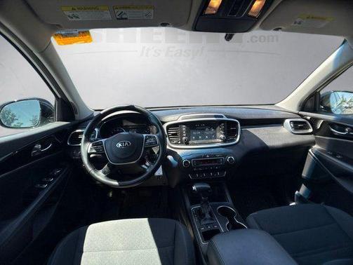 Sparkling Silver 2019 Kia Sorento S