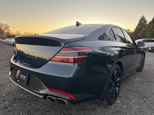 2023 Genesis G70 2.0T