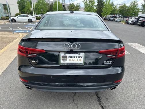Mythos Black Metallic 2017 Audi A4 2.0T Premium