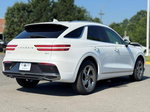 2026 Genesis GV70 2.5T Advanced