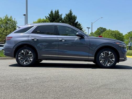 2026 Genesis GV70