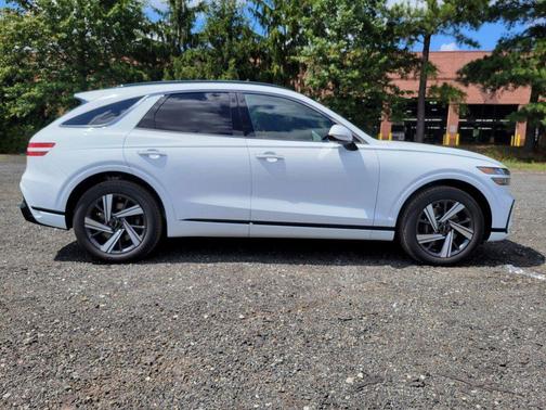 2026 Genesis GV70 3.5T Sport Advanced