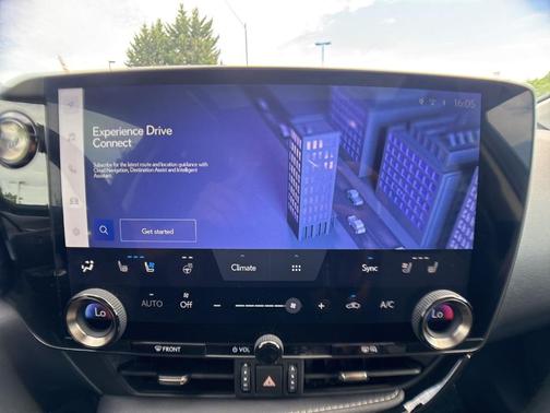 Nori Green Pearl 2023 Lexus NX 350h Premium