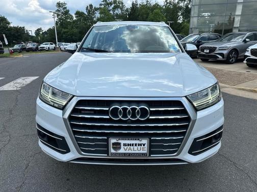 Glacier White Metallic 2019 Audi Q7 55 Prestige