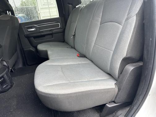Bright White Clearcoat 2021 RAM 2500 Big Horn