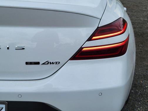 2026 Genesis G70 3.3T Sport Prestige