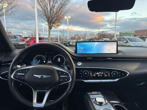 2023 Genesis GV70 2.5T