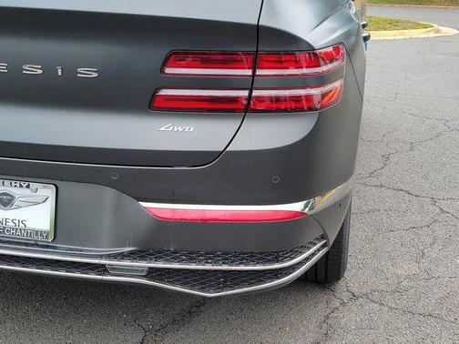 Green 2026 Genesis GV80 2.5T Prestige