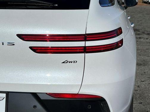 2026 Genesis GV70 2.5T Select