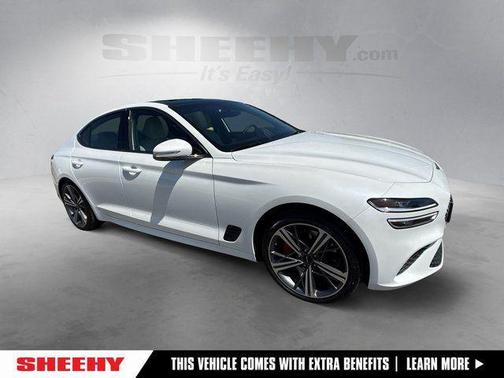 Uyuni White 2025 Genesis G70 2.5T