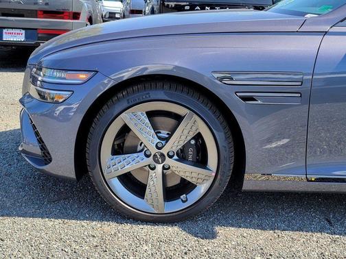 2026 Genesis G80 2.5T