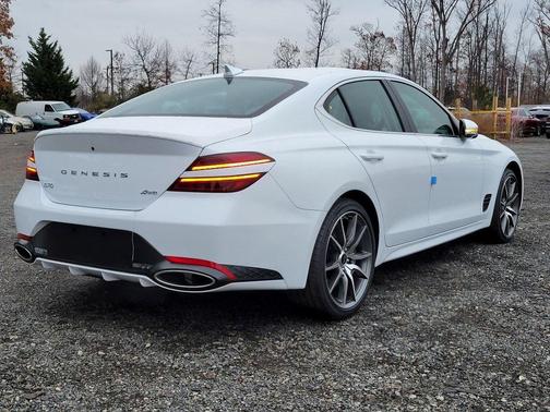 2026 Genesis G70 2.5T Standard