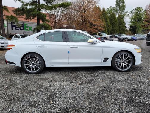 2026 Genesis G70 2.5T Standard