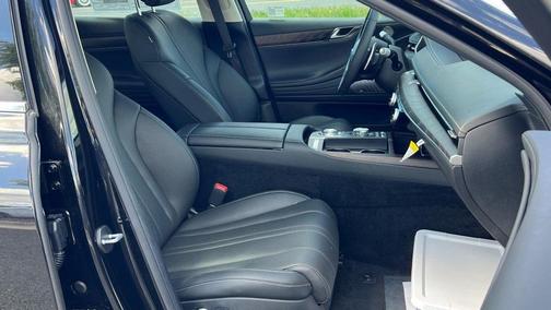 2024 Genesis G80 2.5T
