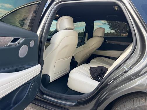 2024 Genesis Electrified G80 Advanced