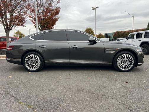 2024 Genesis Electrified G80 Advanced